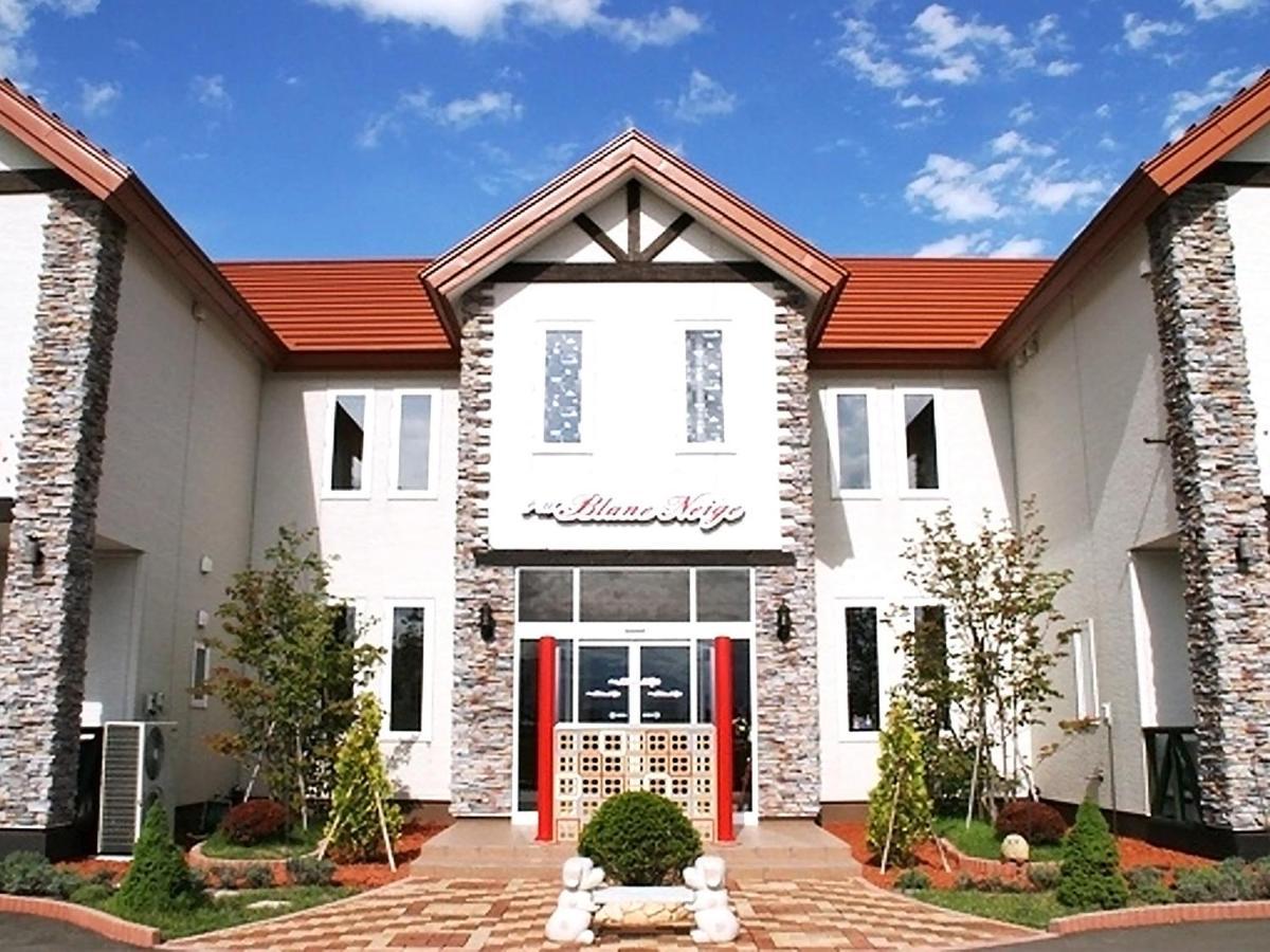 Petit Hotel Blaneneige Nakafurano Ngoại thất bức ảnh