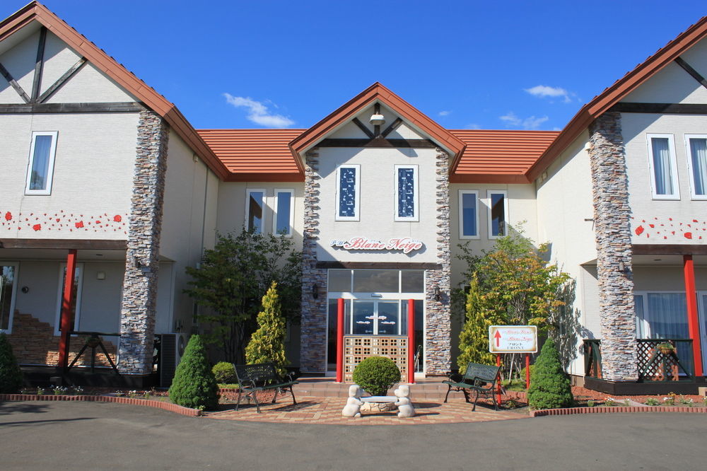 Petit Hotel Blaneneige Nakafurano Ngoại thất bức ảnh