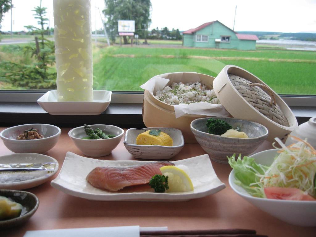 Petit Hotel Blaneneige Nakafurano Ngoại thất bức ảnh